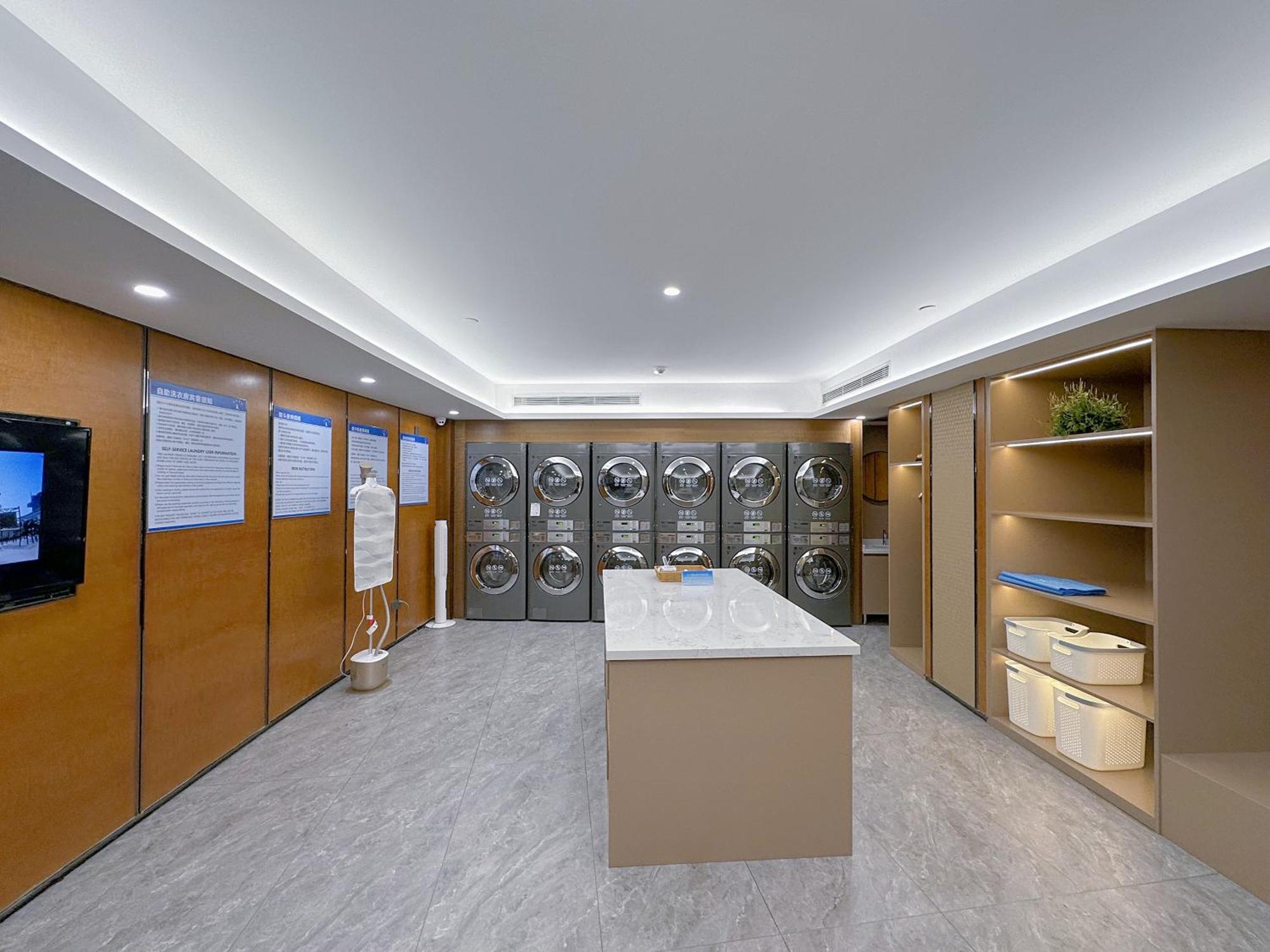 Ocean Hotel Guangzhou - Free Shuttle Bus To Canton Fair, Tao Jin Railway Station Exterior photo