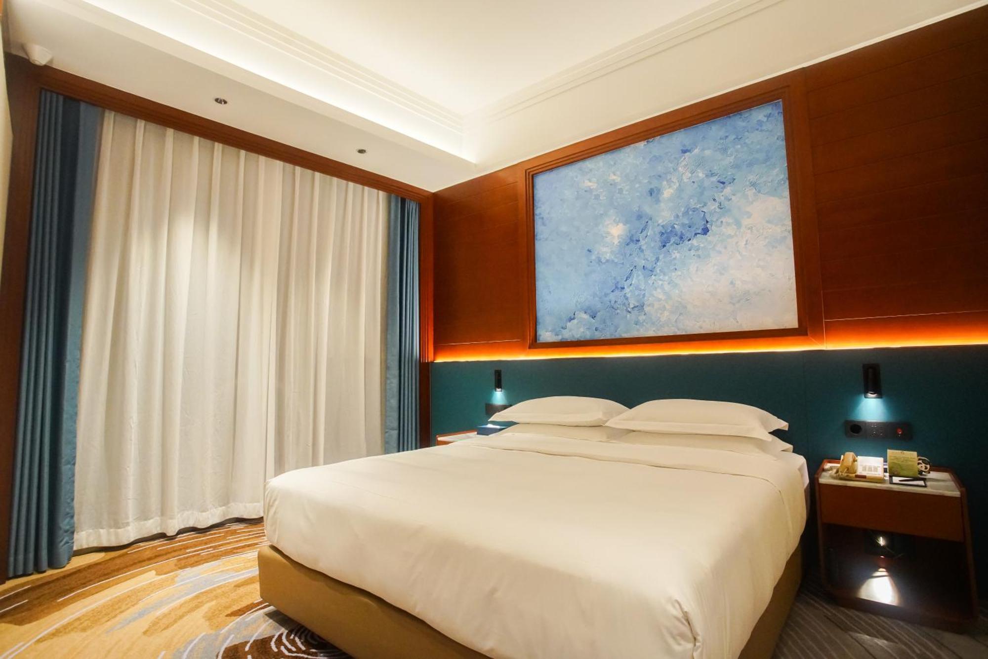 Ocean Hotel Guangzhou - Free Shuttle Bus To Canton Fair, Tao Jin Railway Station Exterior photo